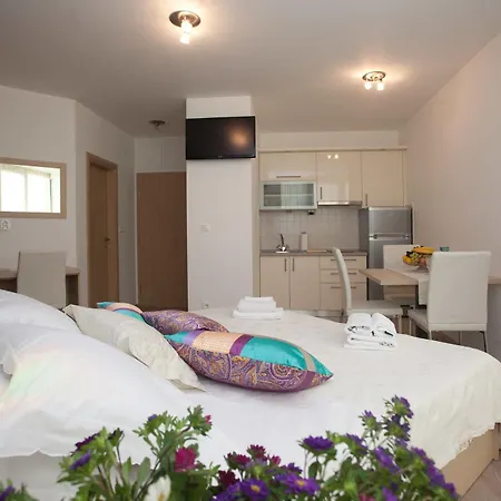 Cro Jet Set Appartement